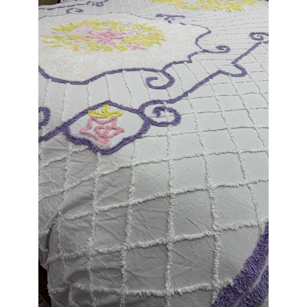 Vintage Chenille Bedspread King 108 x 122 Floral Lavender Pink Yellow – additional view 6