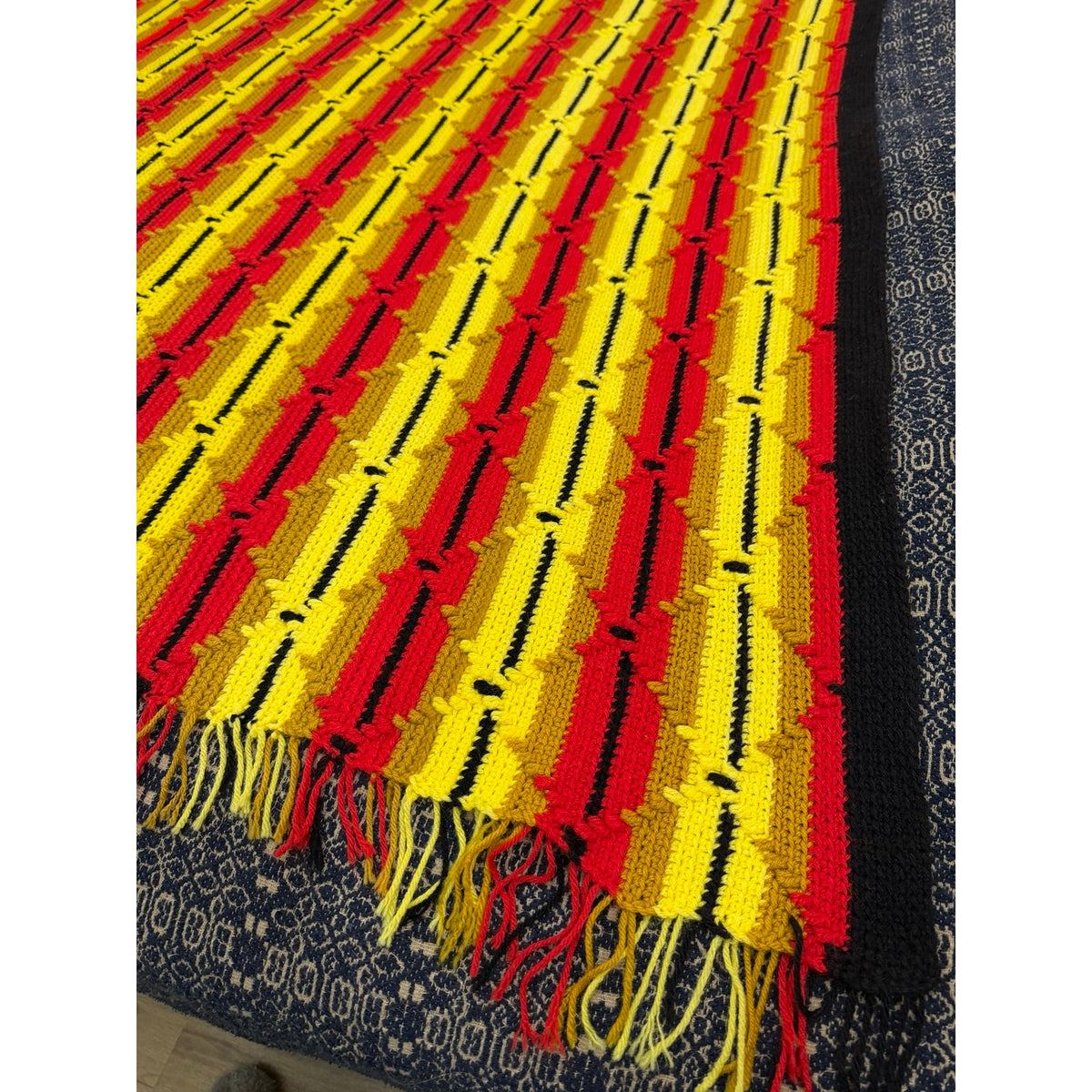 The Sunfire Afghan Vintage 1970s Crochet Geometric Blanket 70 x 54 – additional view 7