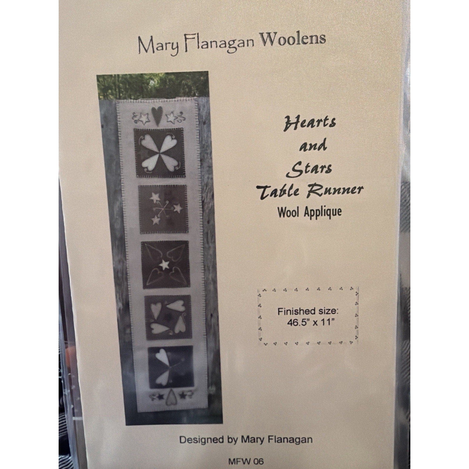 Mary Flanagan Hearts and Stars Table Runner MFW 06 Wool Pattern
