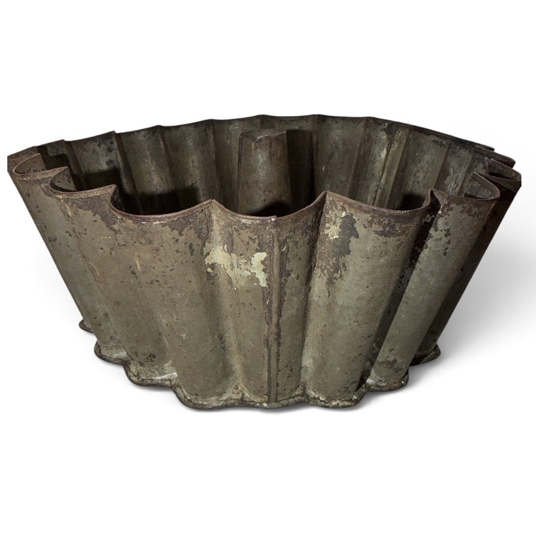 Antique 1800s Fluted Tin Cake Mold Handcrafted Primitive Kitchen Decor 10 Inch