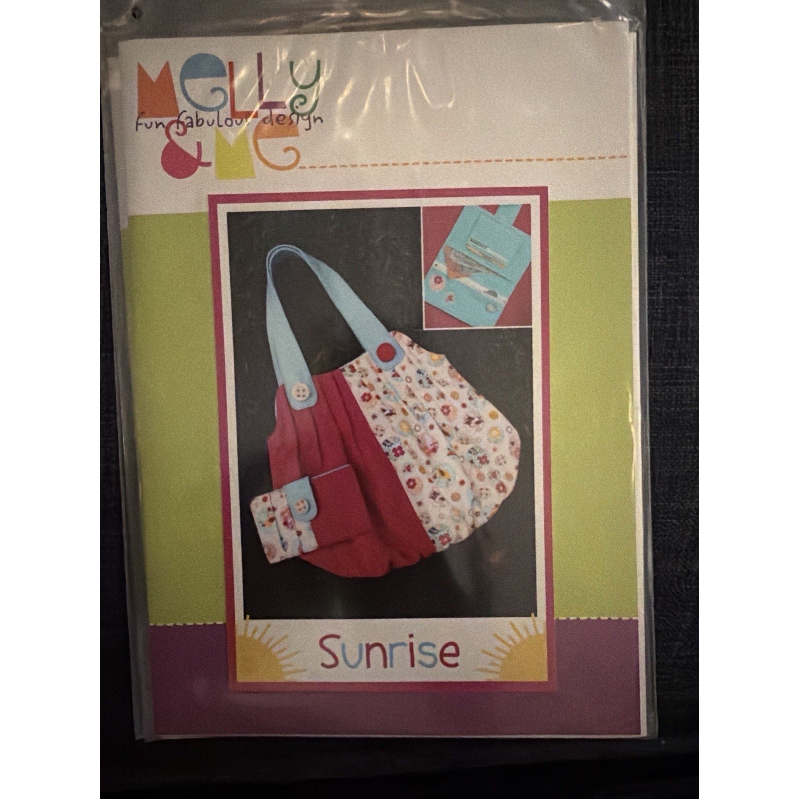 Melly & Me Sunrise Bag & Wallet Pattern M091 Handbag Sewing Pattern