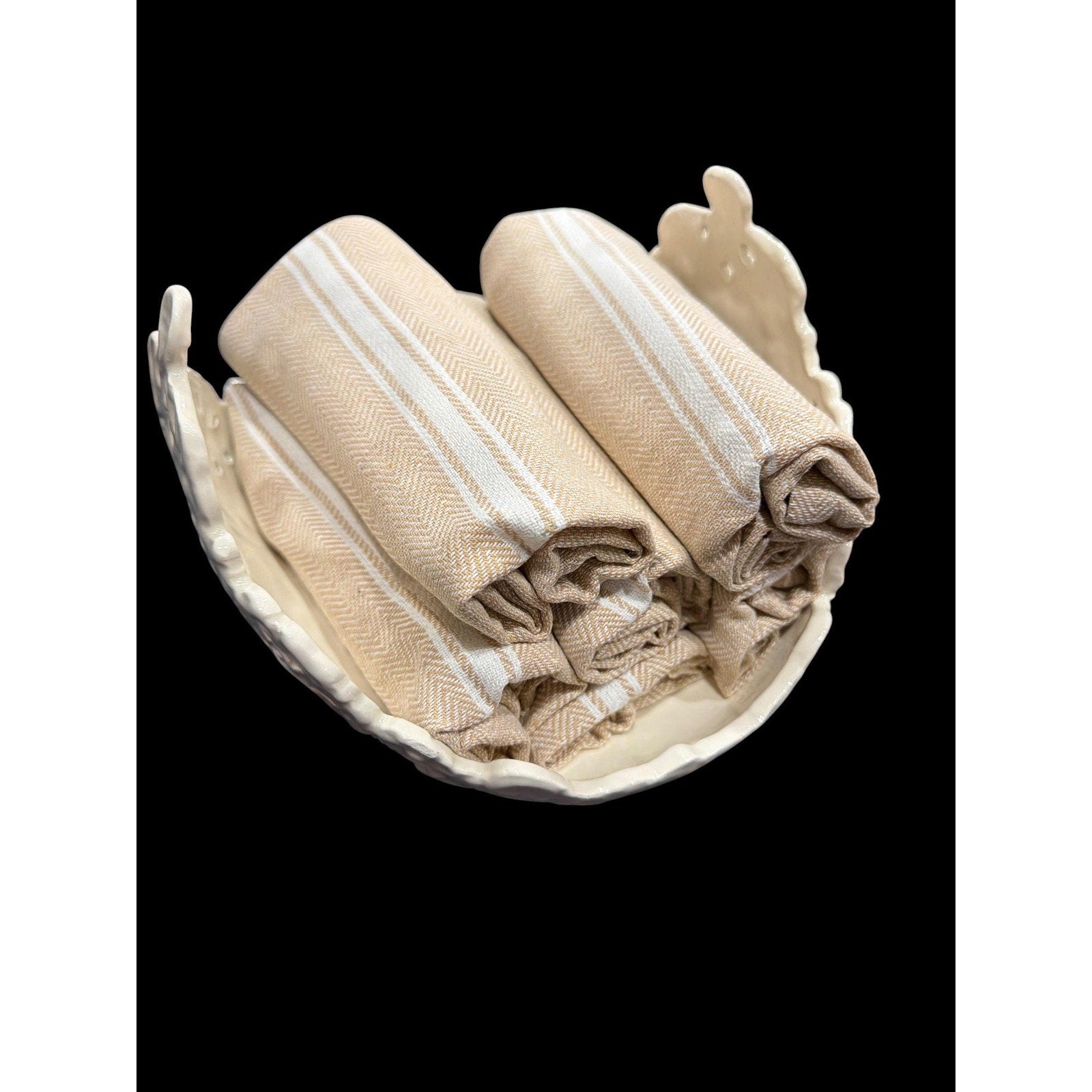 Vintage Ceramic Guest Towel Holder: Farmhouse Spa Linen Display Bowl