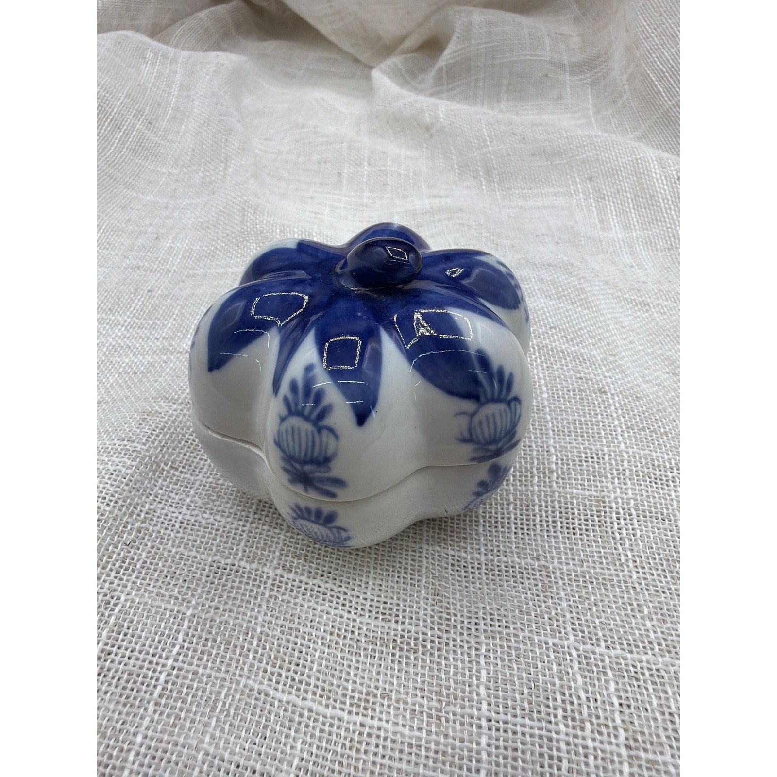 Vintage Blue White Porcelain Pumpkin Trinket Box Small Jewelry Box China