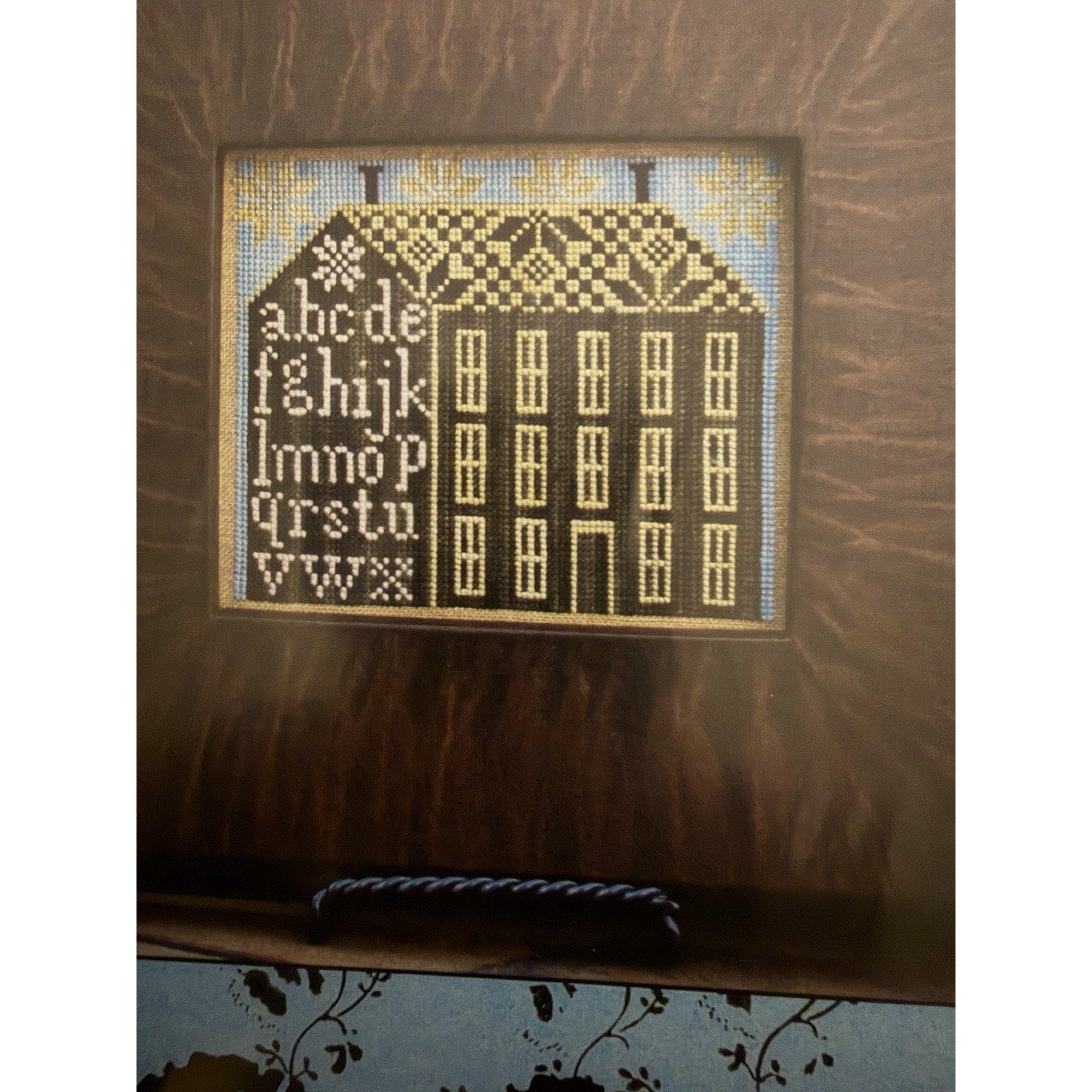 Carriage House Samplings Big Brown House Primitive Alphabet Cross Stitch Pattern
