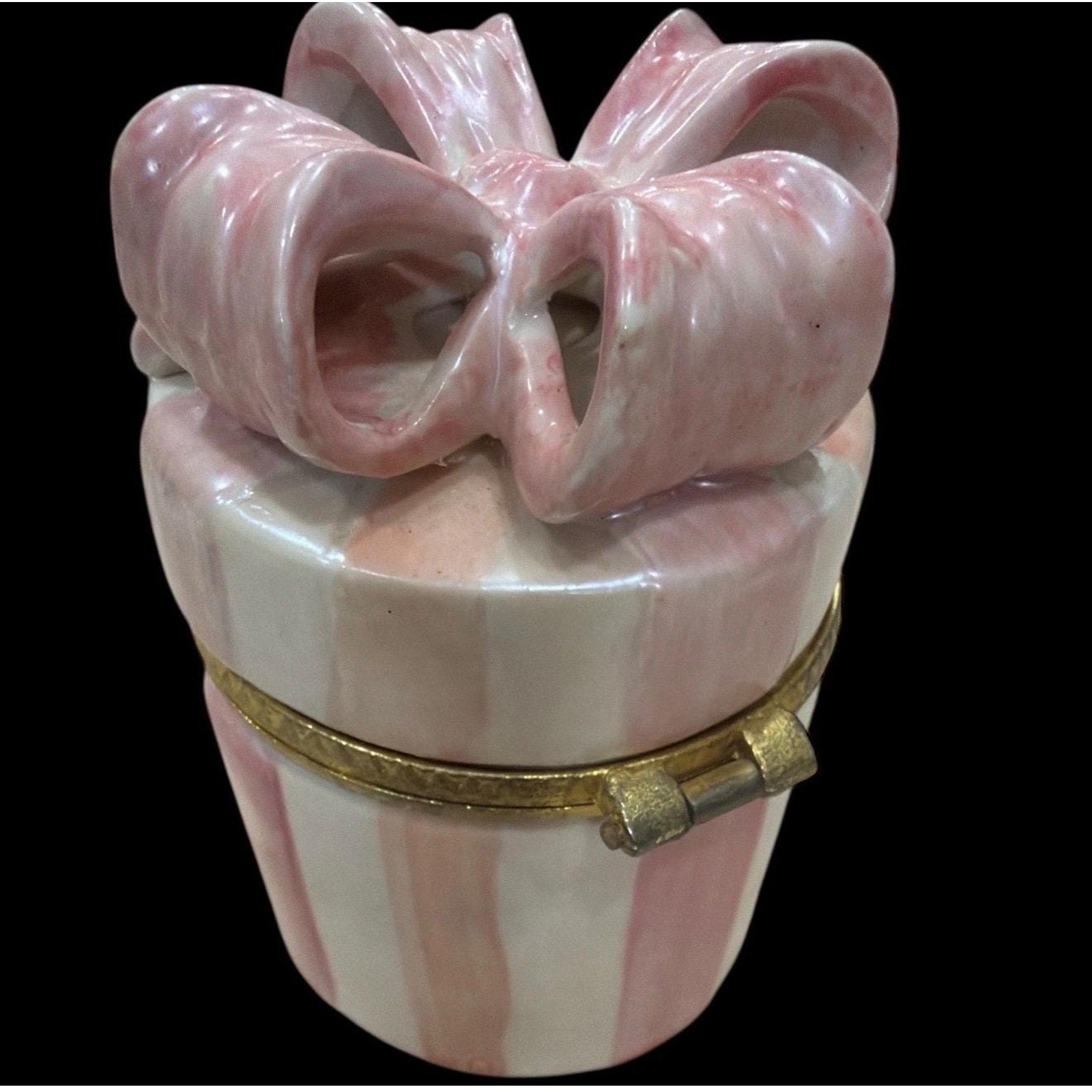 Vintage Hermitage Pottery Bow Trinket Box – Pink & White Hinged Keepsake – Romantic Vanity Decor