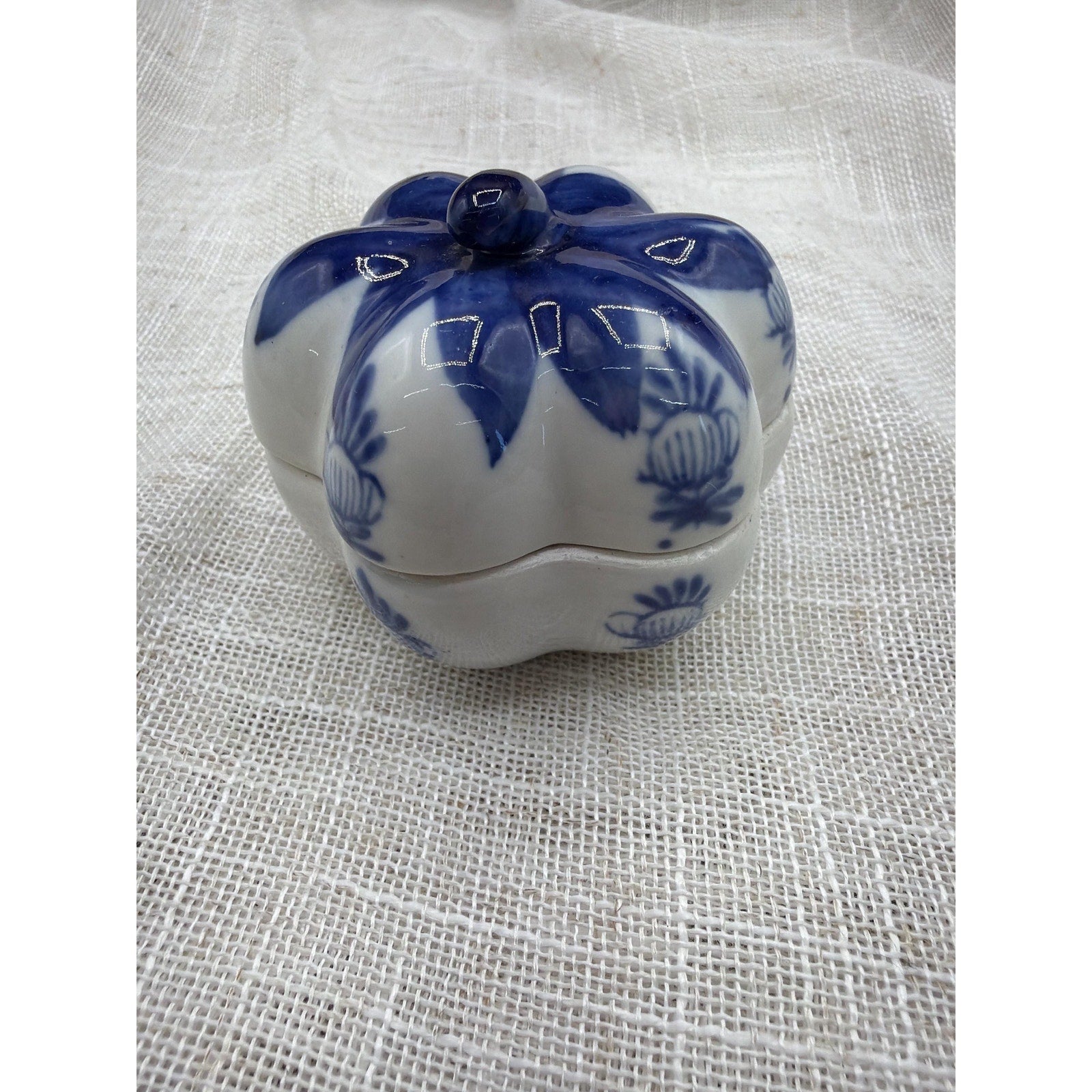 Vintage Blue White Porcelain Pumpkin Trinket Box Small Jewelry Box China