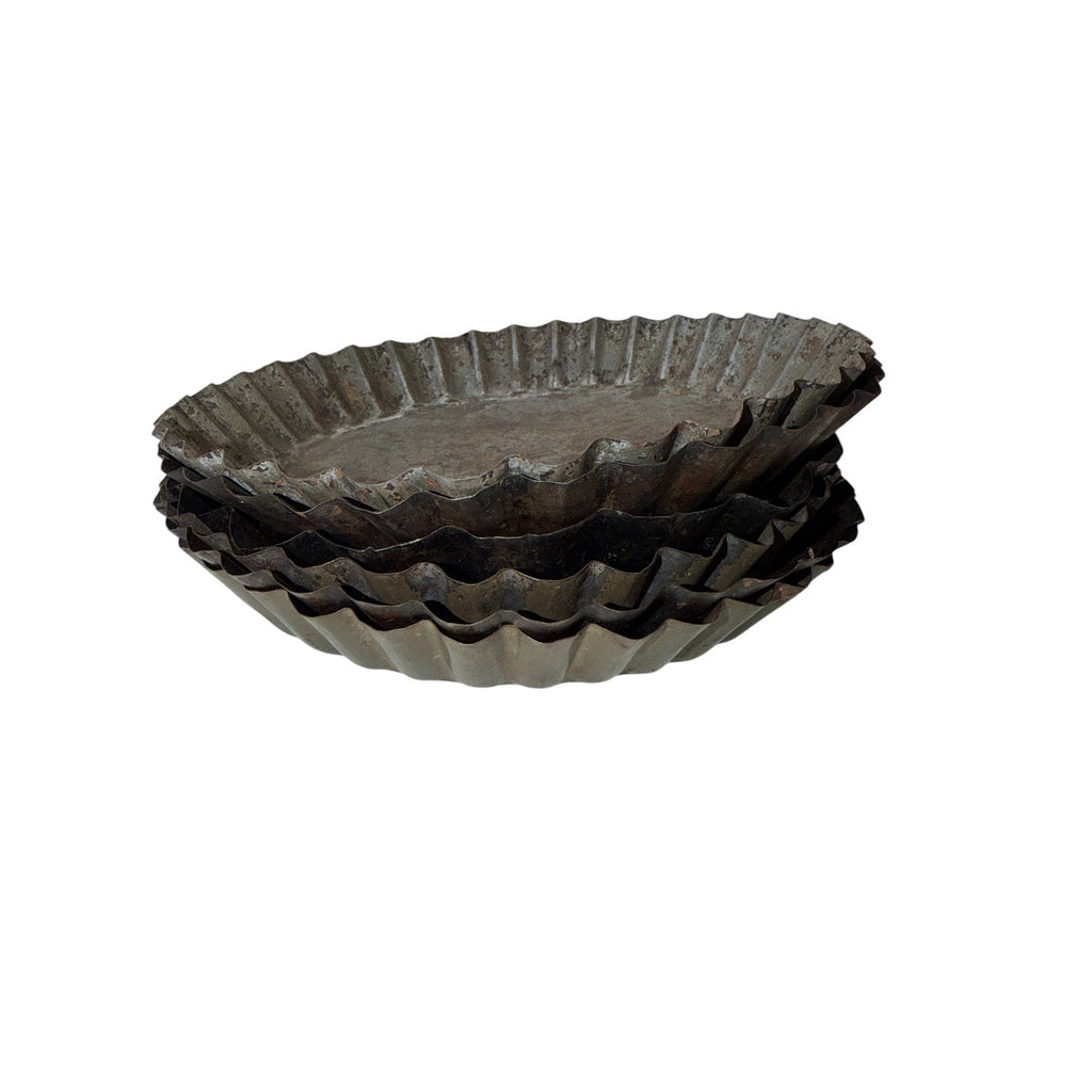 Vintage Fluted Tin Pie Pans Set of 6 Primitive Tart Molds 8.5 Inch