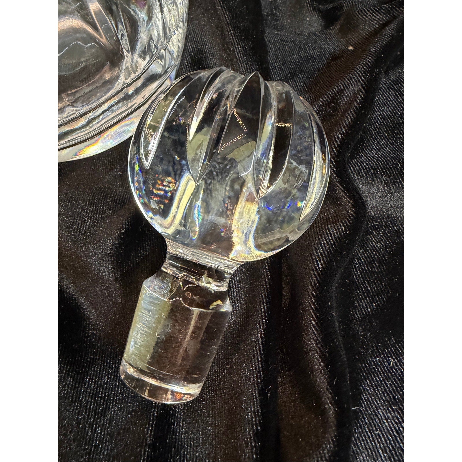 Vintage Heavy Crystal Decanter Optic Ribbed Glass Whiskey Barware 13”