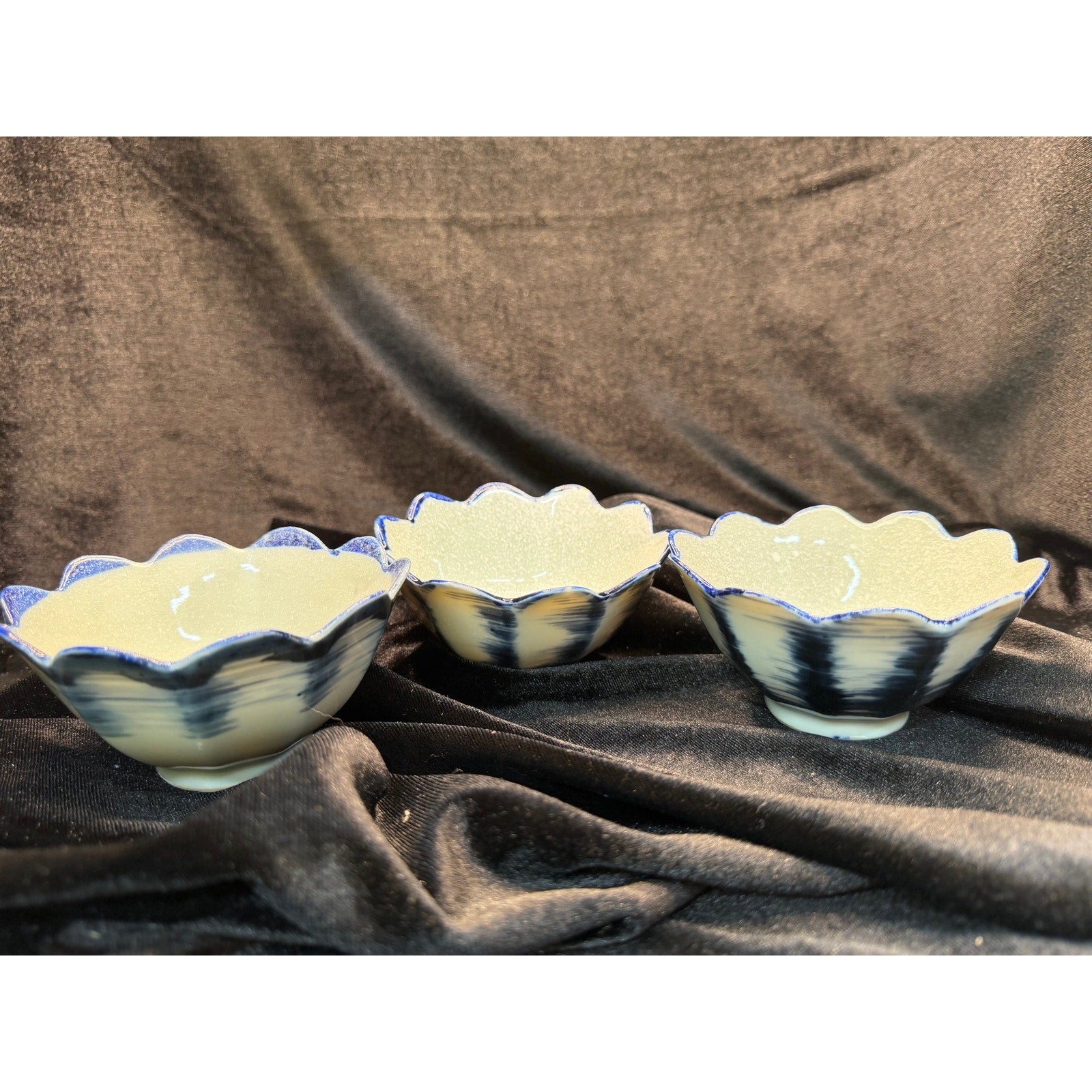 Vintage Studio Pottery Bowls Set of 3 Cobalt Blue Scalloped Dessert Rice Bowls