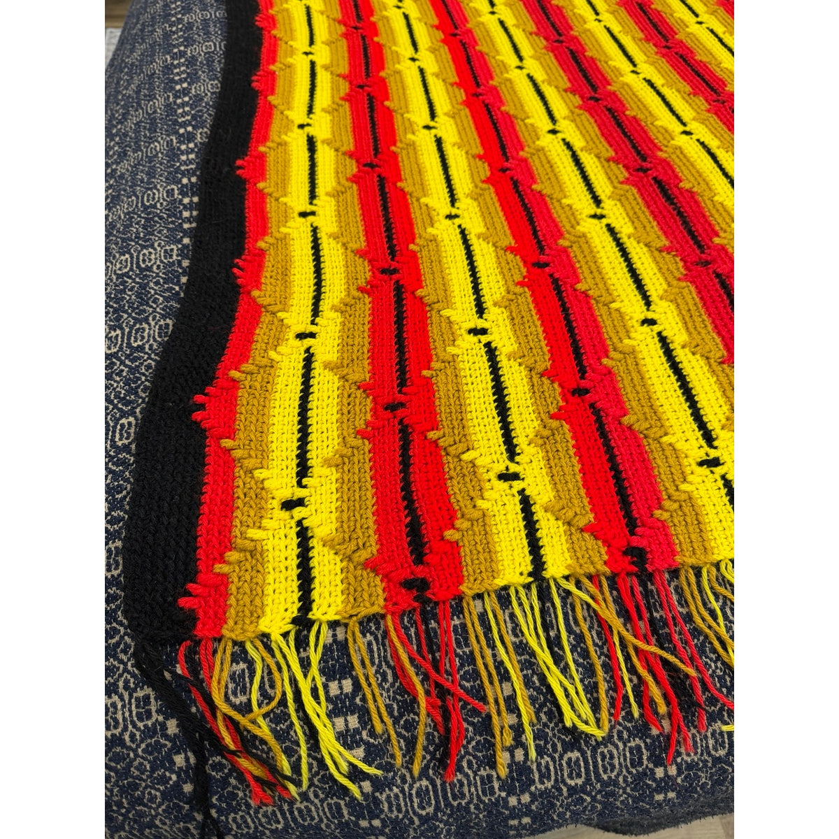 The Sunfire Afghan Vintage 1970s Crochet Geometric Blanket 70 x 54 – additional view 5