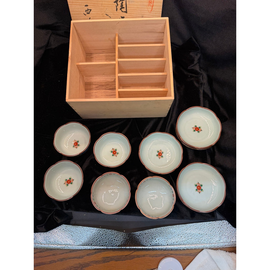 Vintage Arita Ware Seihō Porcelain Bowl Set in Signed Wood Box 12 Pieces