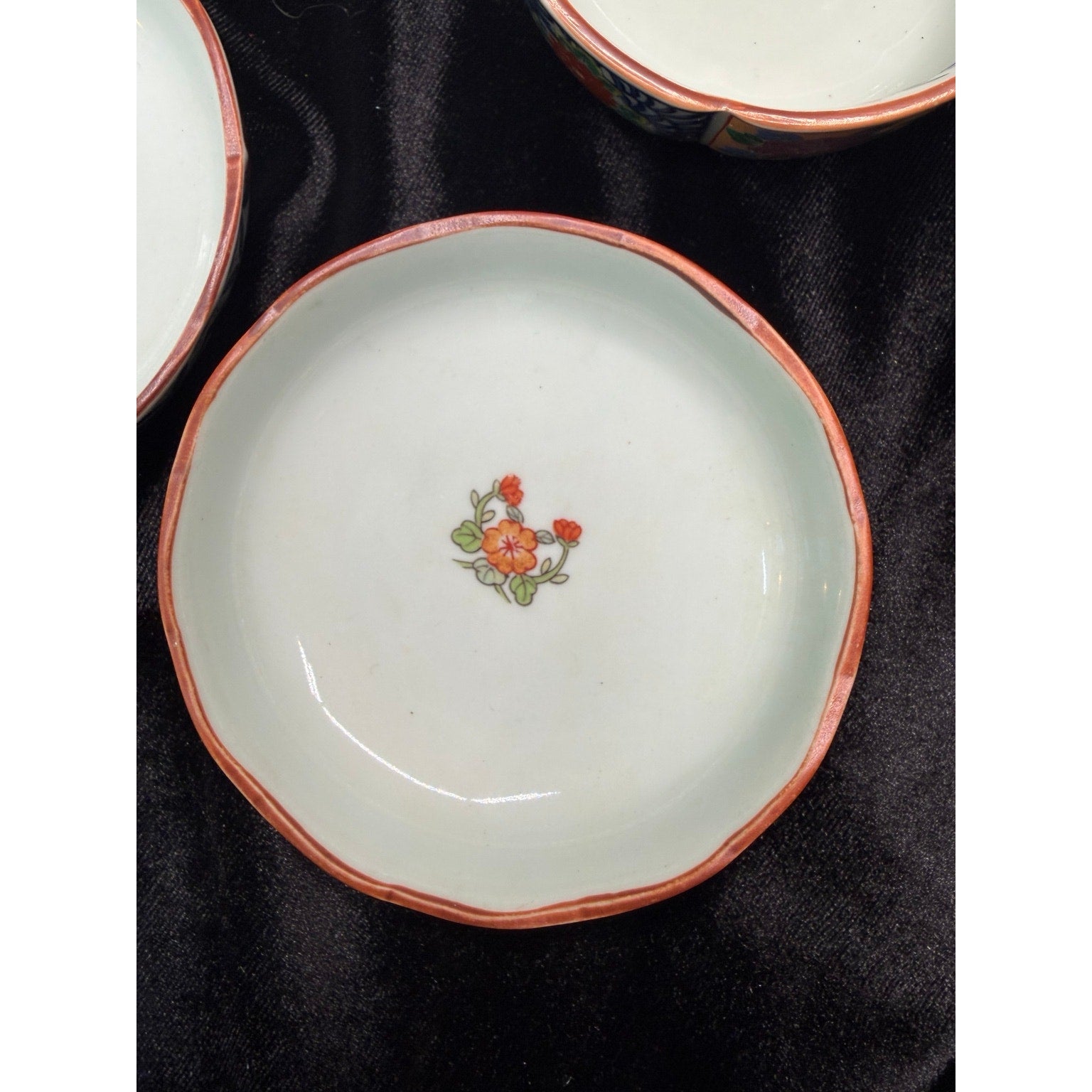 Vintage Japanese Imari Style Kobachi Bowls & Underplates Set of 3 Hand Painted