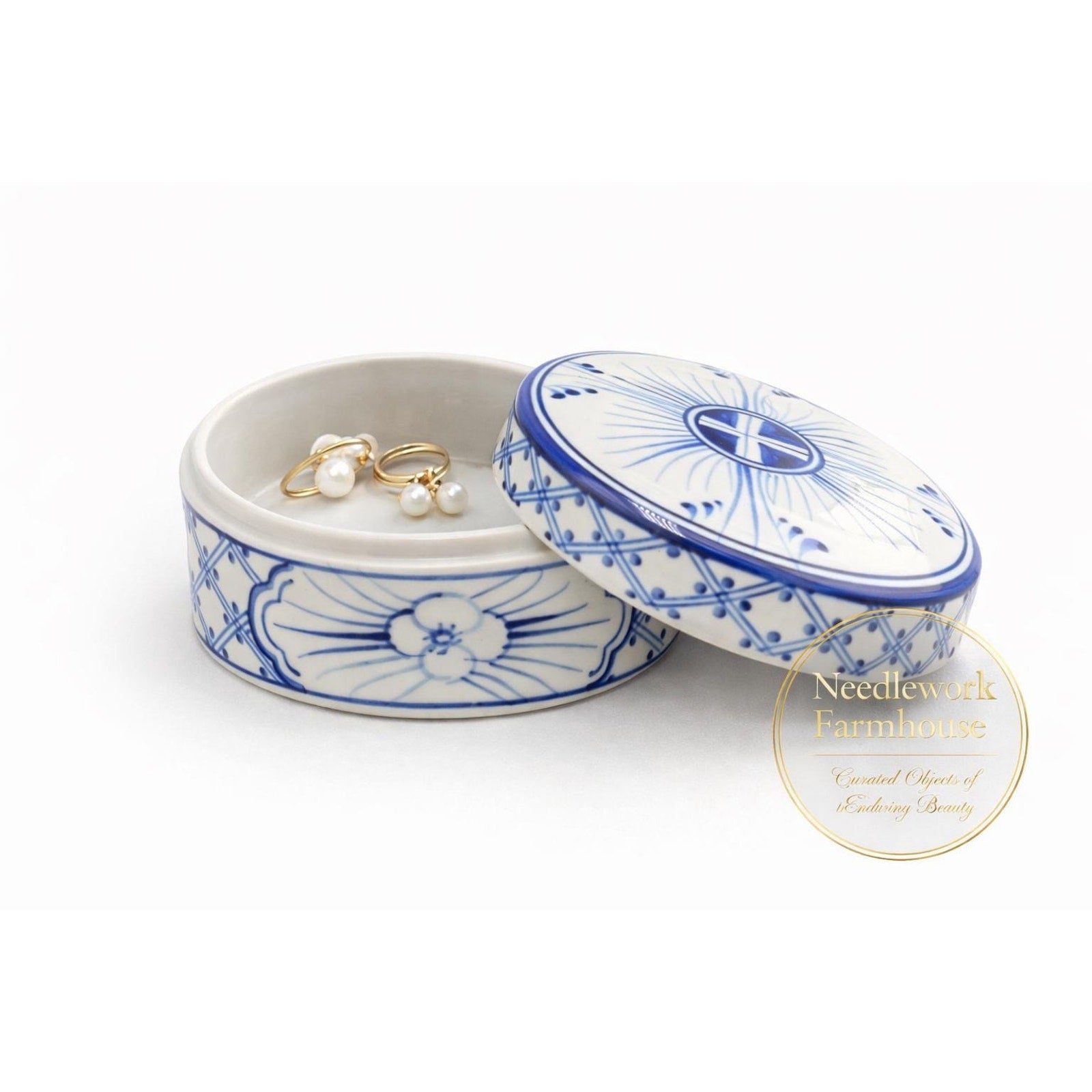 Blue White Porcelain Trinket Box, Chinoiserie Lidded Jewelry Storage
